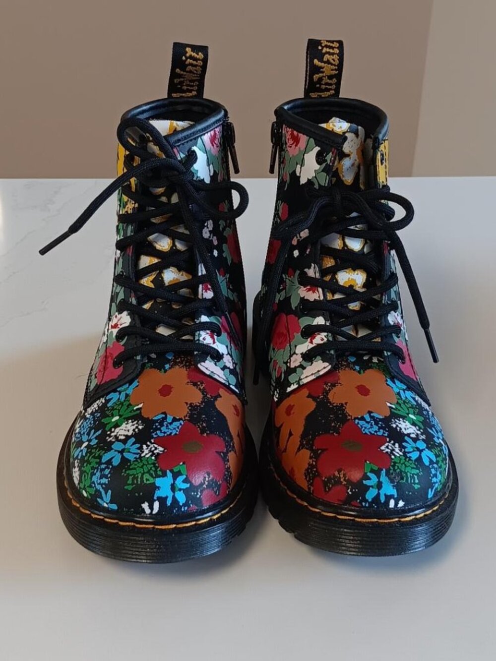 DR. MARTENS Girls AirWair Boots Floral Print Lace and Zip Up 1460J Size 3